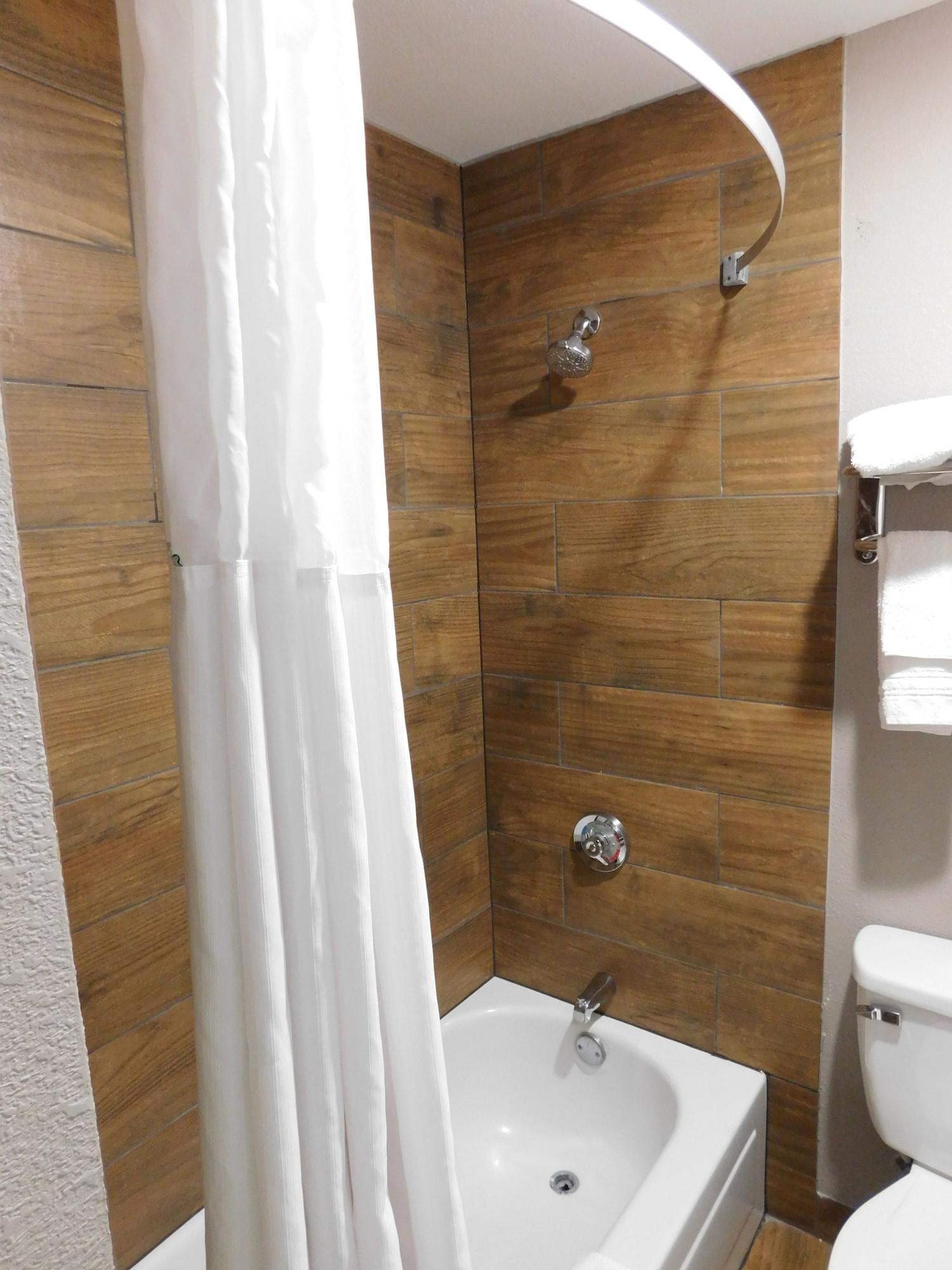 Days Inn By Wyndham West Des Moines - Clive Exteriör bild