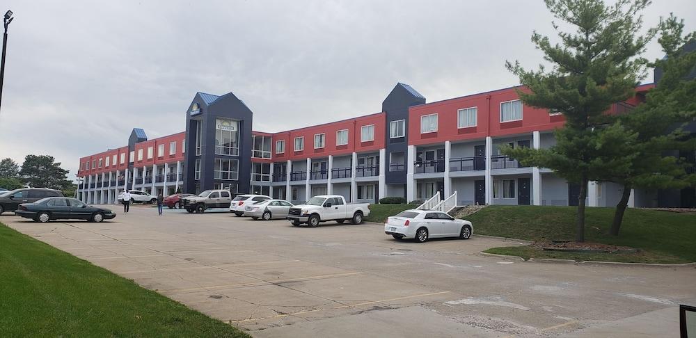 Days Inn By Wyndham West Des Moines - Clive Exteriör bild