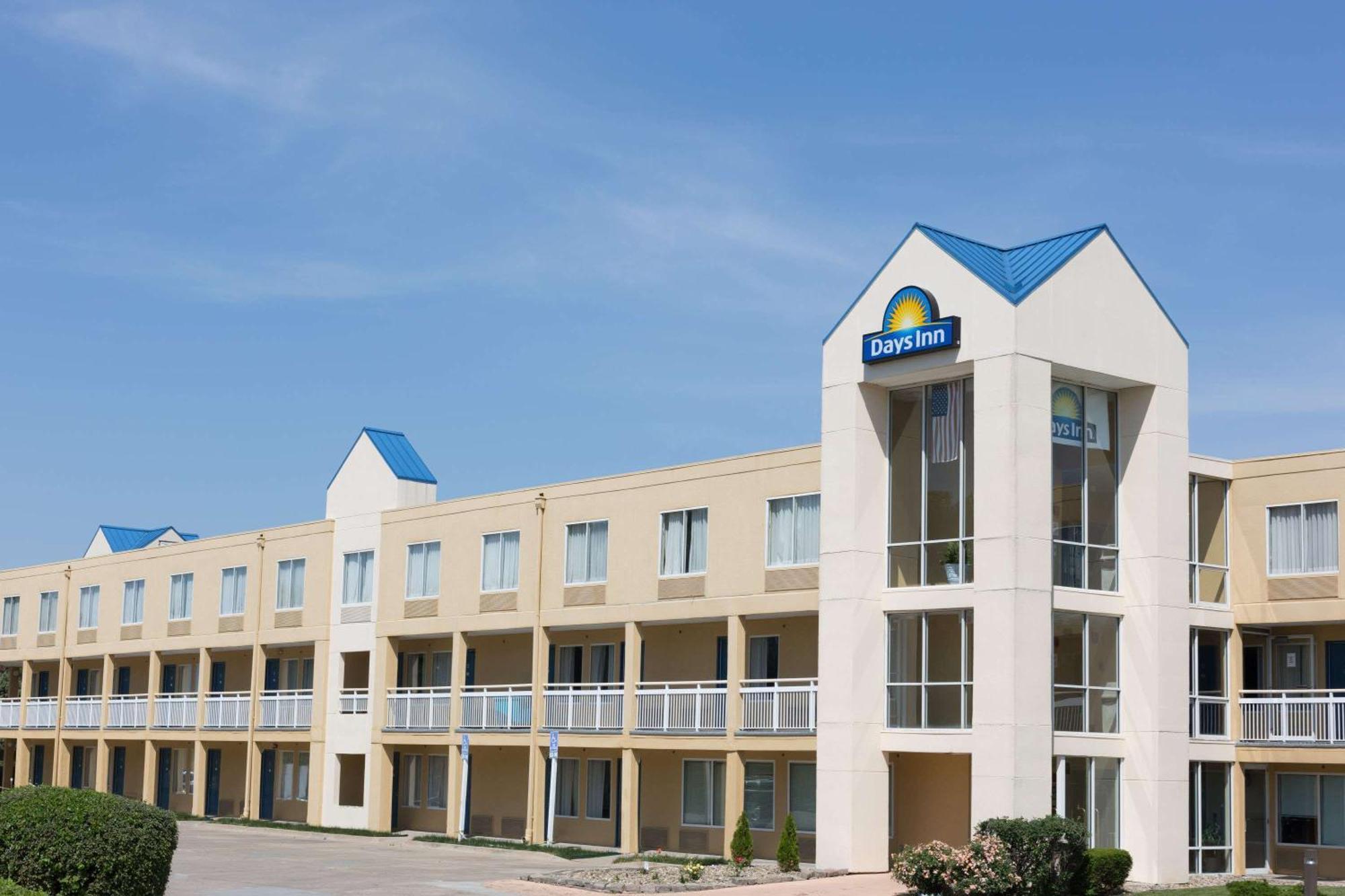 Days Inn By Wyndham West Des Moines - Clive Exteriör bild